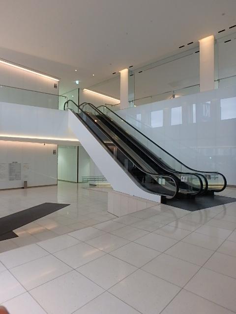 ホール②