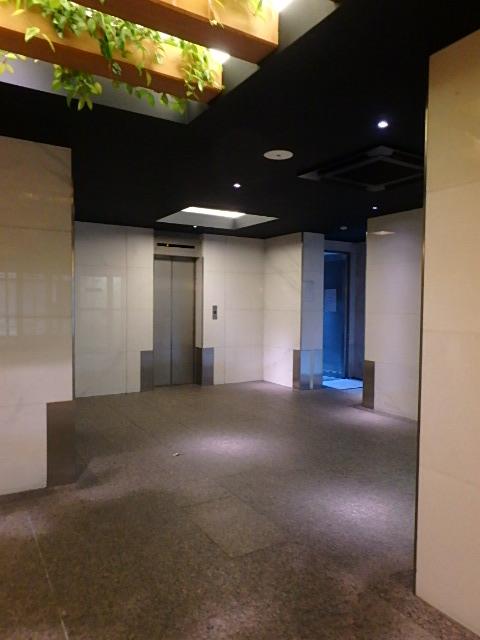 ホール③