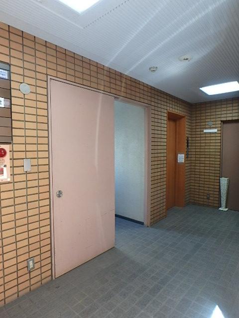 ホール①