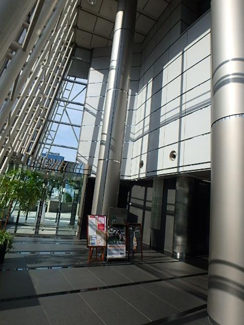 ホール②