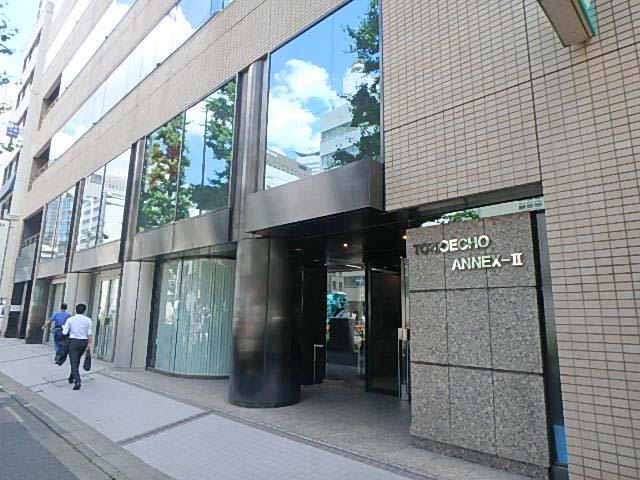 巴町アネックス　２号館エントランス①