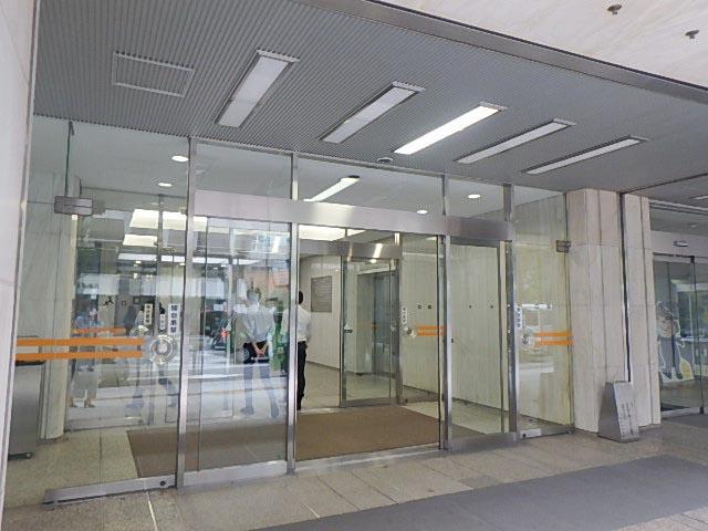 エントランス①