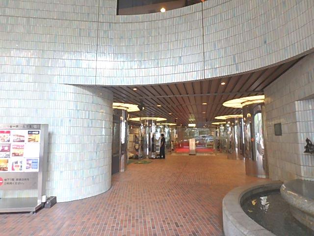 日本消防会館ビルエントランス②