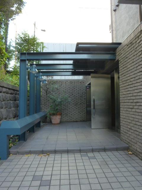 エントランス①