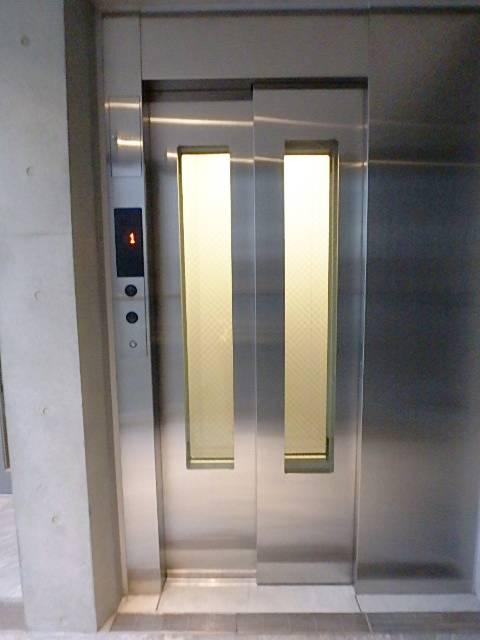 ホール③