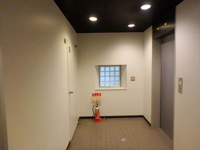 ホール④
