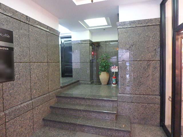 ホール①