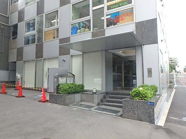 エントランス①
