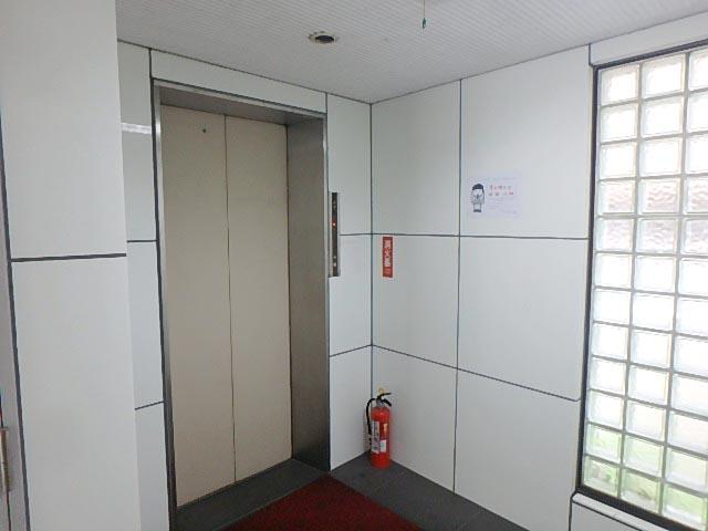 ハタビルホール②