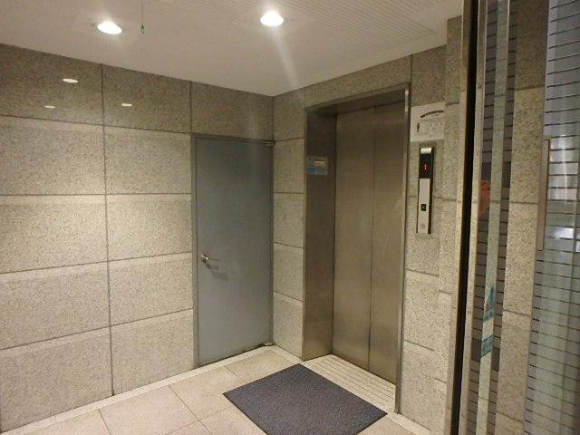 アクティ２１ビルホール①