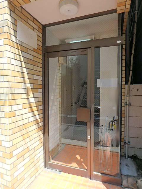 櫻井ビルエントランス②