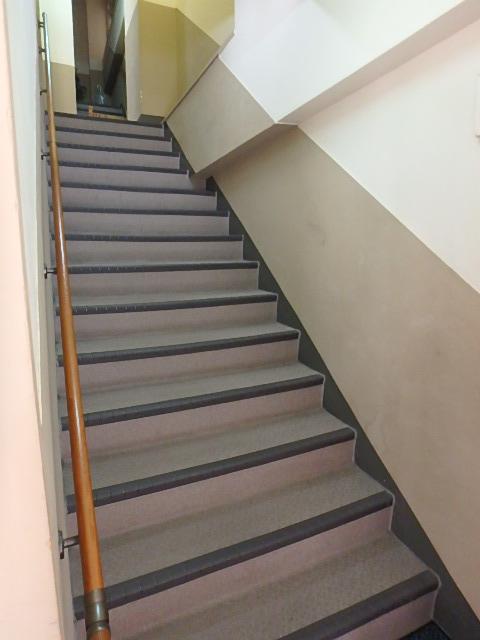 奥山ビルホール①