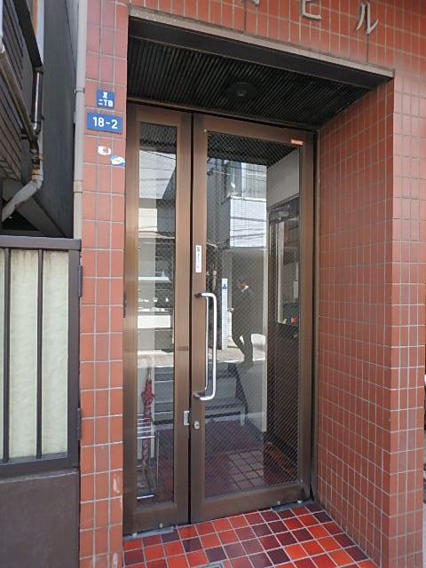 志村ビルエントランス②