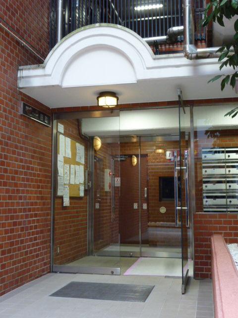 モナークマンション田町エントランス①