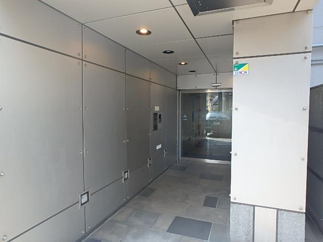 エントランス①