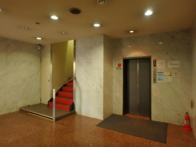 ホール②