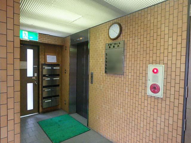 ホール①