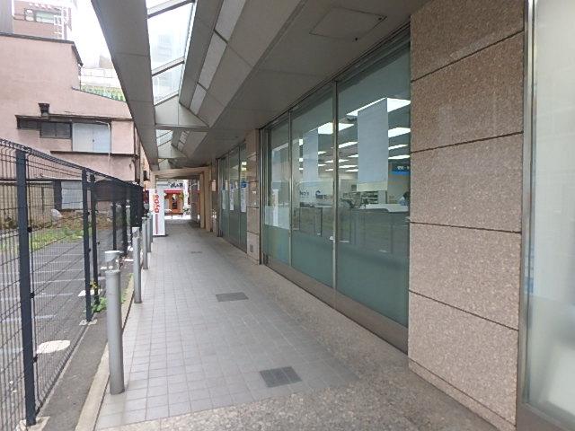 エントランス②