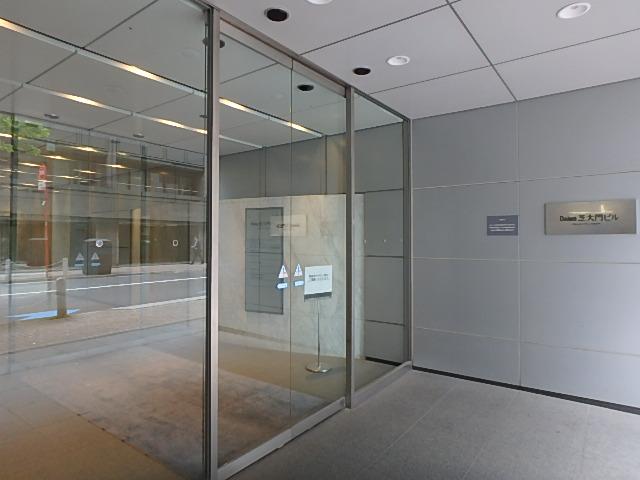 エントランス③