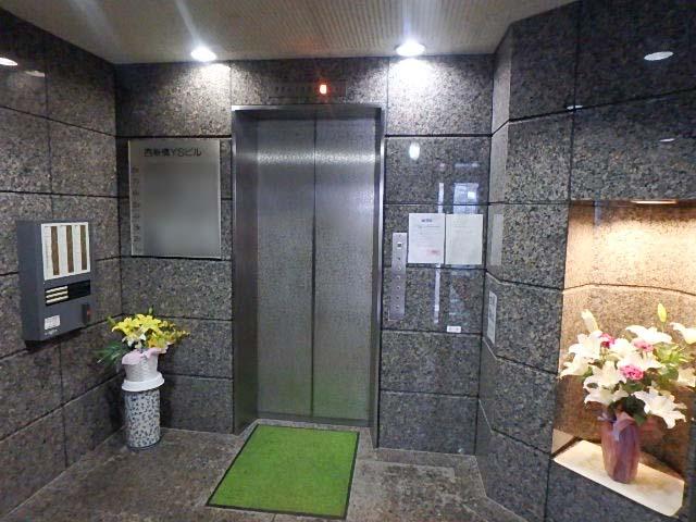 ホール①