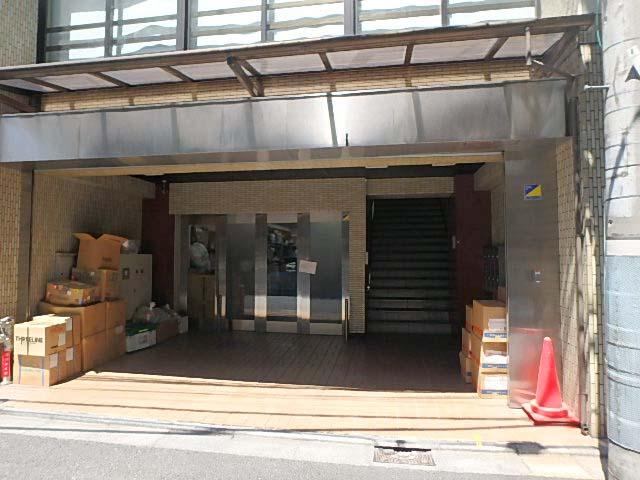 エントランス①