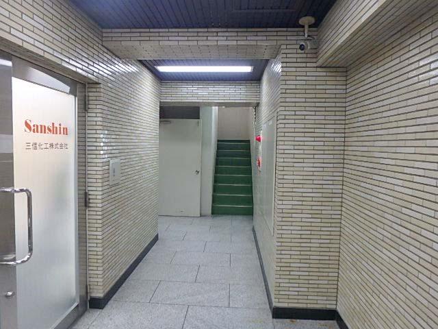 ホール①