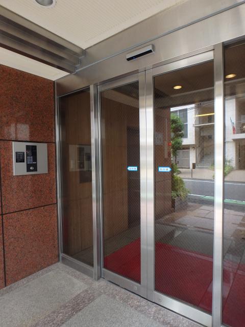 西麻布尾花ビルエントランス④