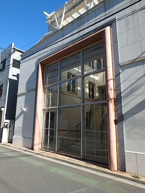 エントランス①