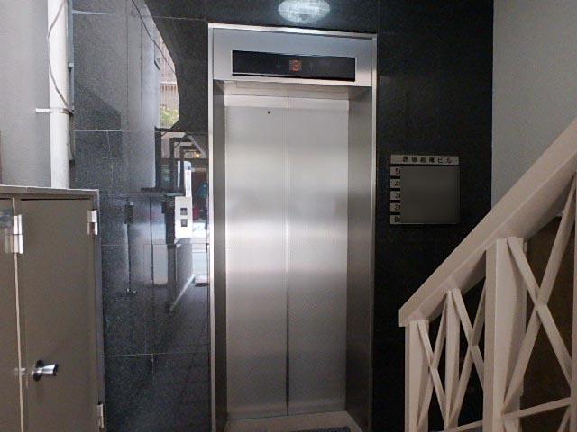 赤坂楓庵ビルホール①