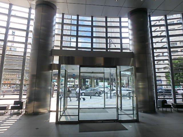 ホール⑥