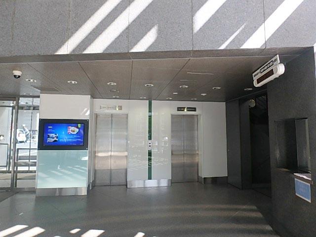 ホール③