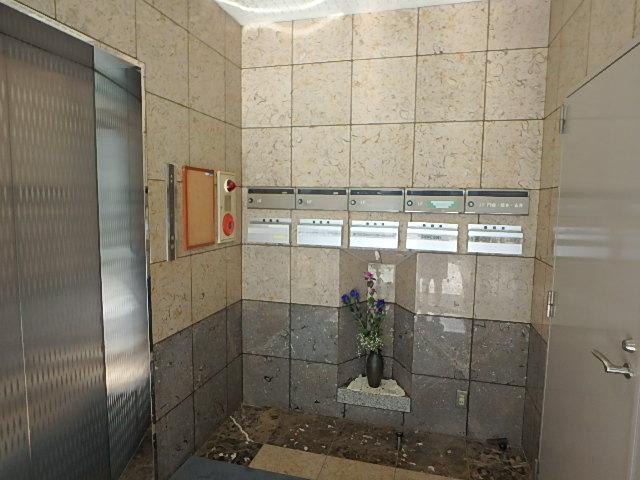 ホール①