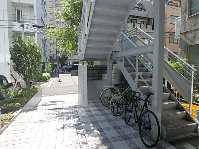 ホール④