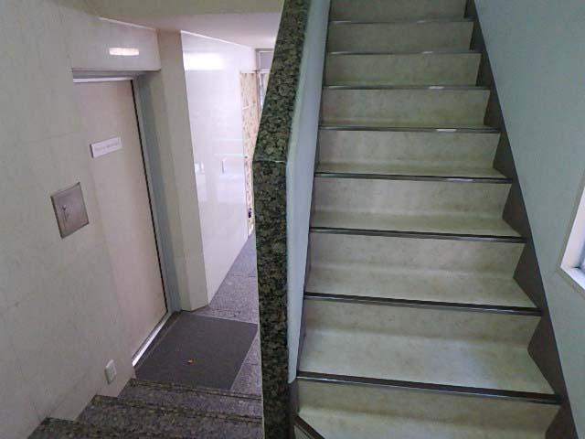 ヴェルディ赤坂ホール③