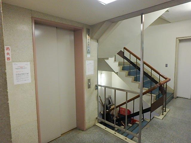 ホール③