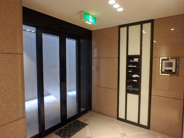 ホール④