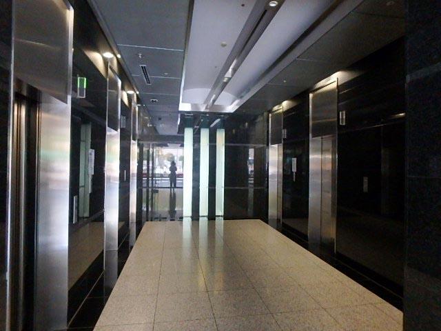 ホール③