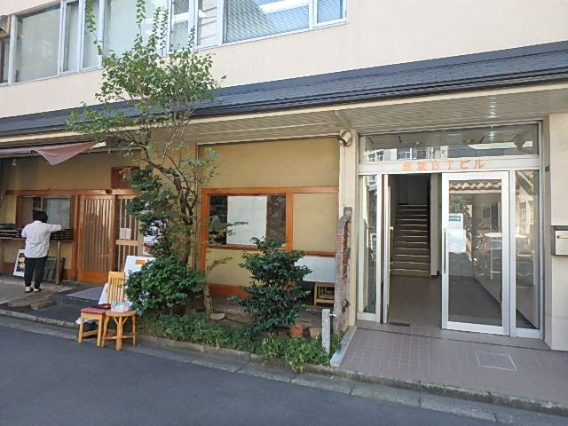 エントランス①