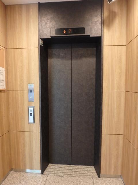 ホール③