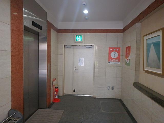 東京茶業会館ホール①