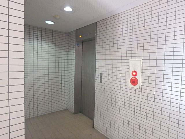 ホール②