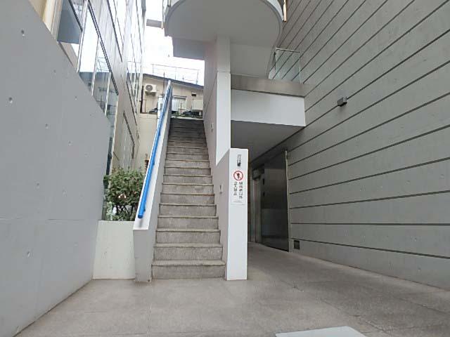 エントランス②