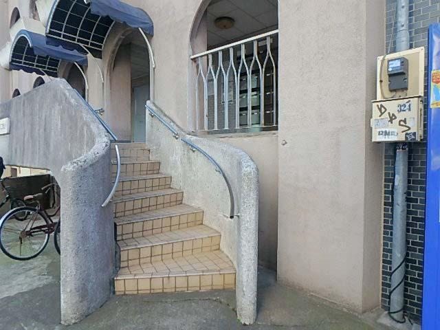 エントランス①