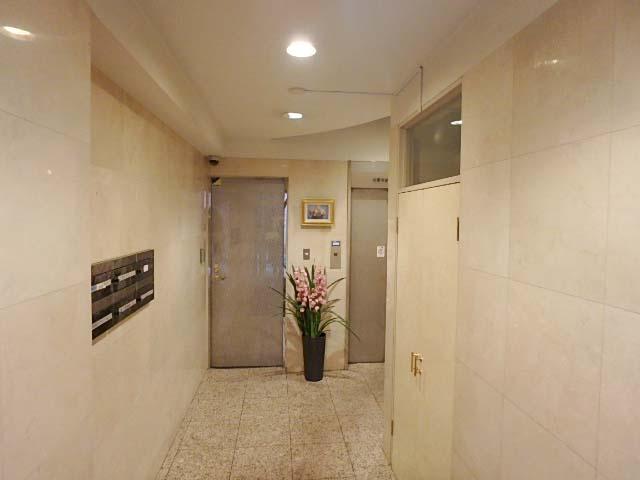 南青山クインビルホール①