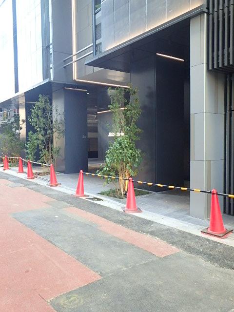 エントランス①