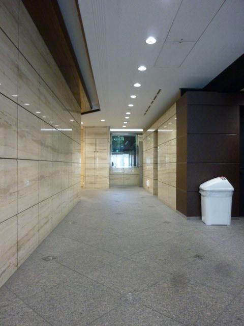 ホール②