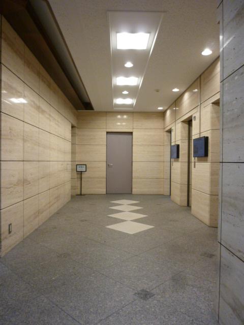 ホール①