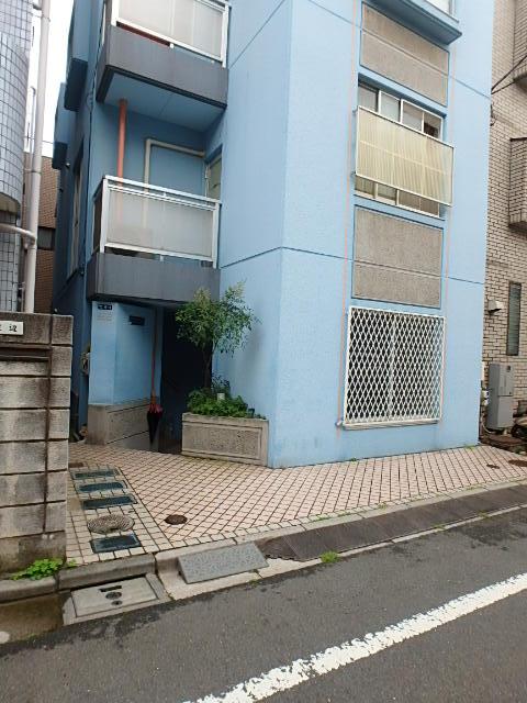 エントランス①