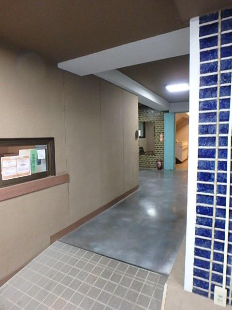 ホール②