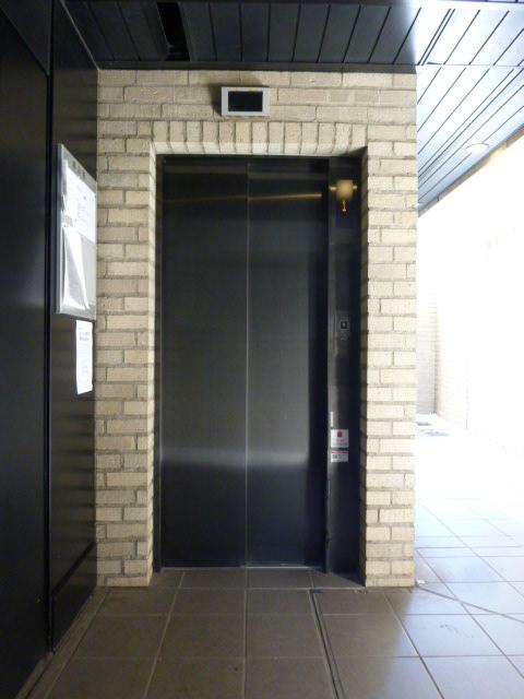 エントランス②